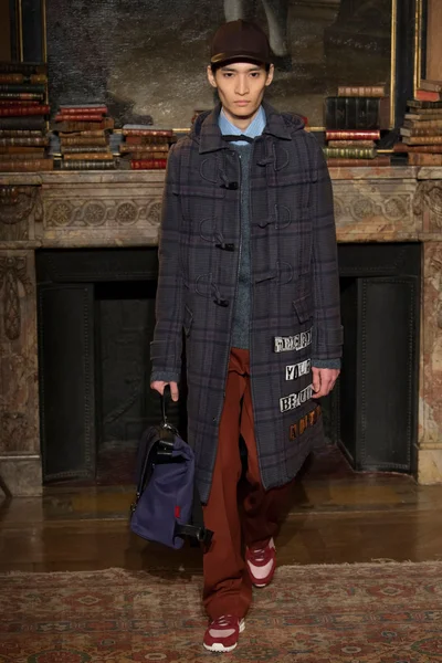 Look 36